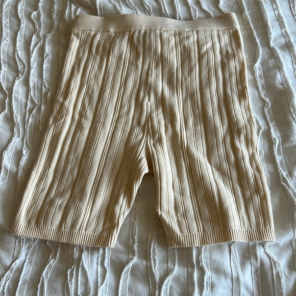 & Other Stories Ribbed Knit Shorts - Picture 9 of 9